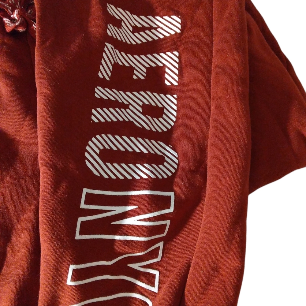 Aeropostale Large Burgundy